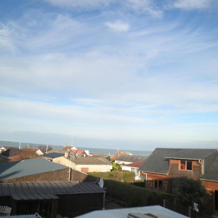 Appartement F1 mansardé à 100m de la plage, proche de Arromanches et des plages du Débarquement Saint-Come-de-Fresne Exterior foto